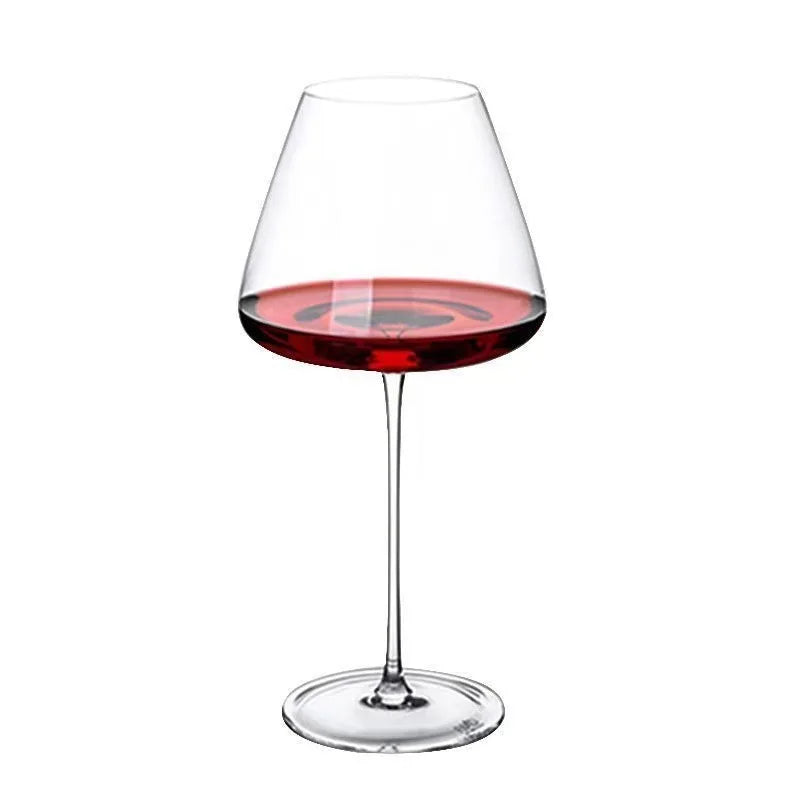 Simple light luxury transparent burgundy red wine glass
