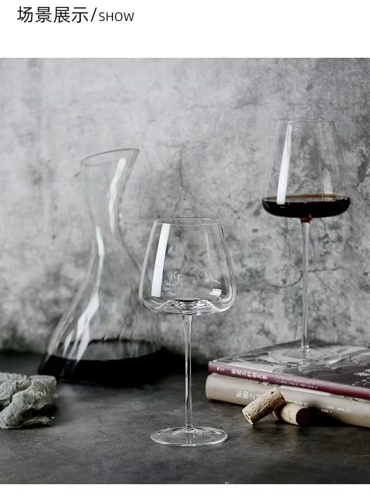 Simple light luxury transparent burgundy red wine glass
